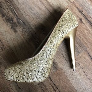 NIB sparkly pumps— make an offer